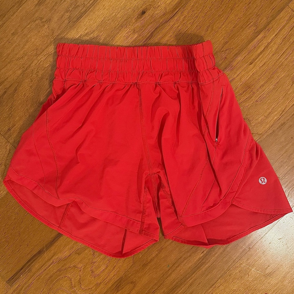 ❤️Lululemon Low-Rise Lined 4” Short w/ Pocket